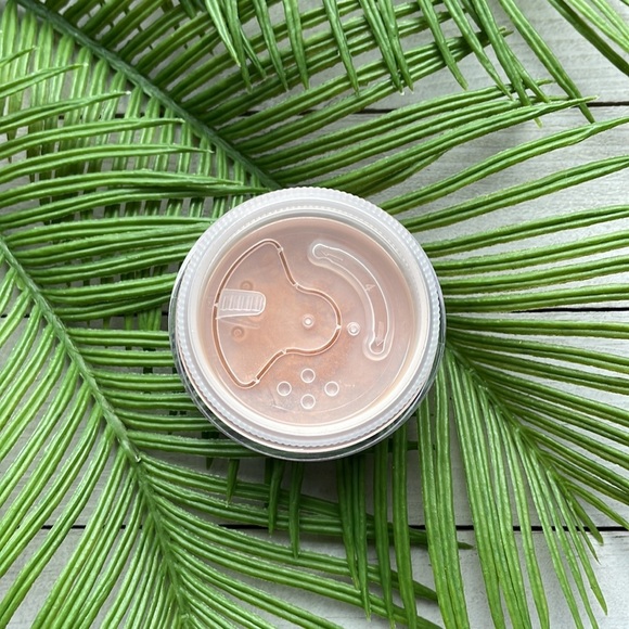 NEW BareMinerals Matte Mineral Foundation - Picture 13 of 13